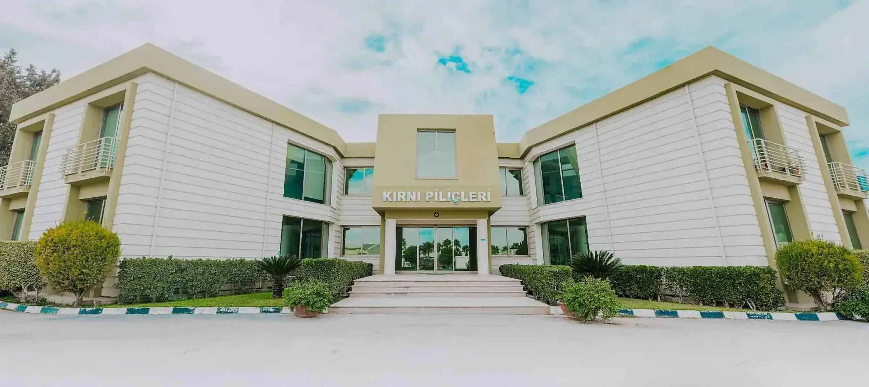Kırnı Piliçleri merkez binası